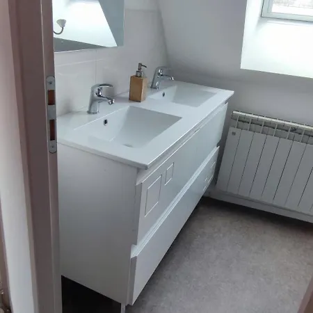 Double Gite, Duplex Et Chaleureuse Petite Maison Nyaraló