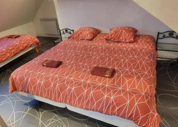 Dom wakacyjny Double Gite, Duplex Et Chaleureuse Petite Maison *